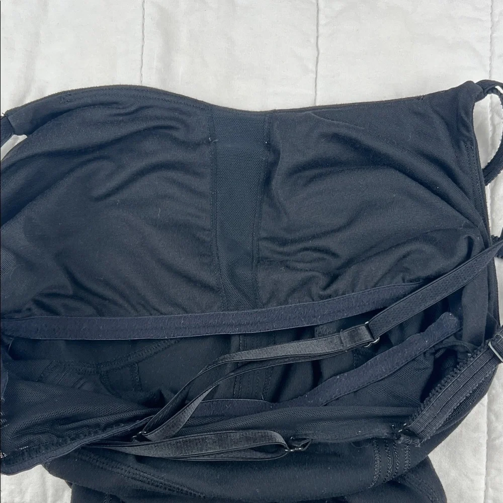 Lululemon Athletica Centered pose tank top in black sz 4‎